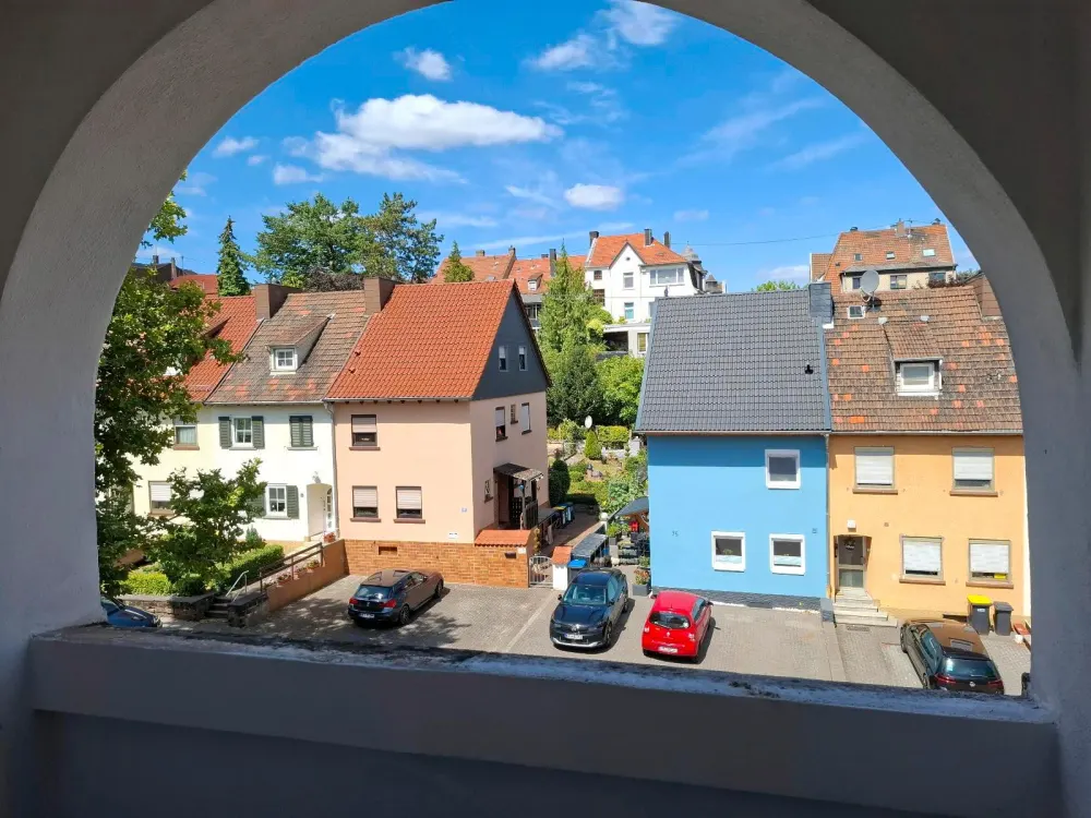 2 Zimmer, Küche, Bad Erstbezug mit Balkon und toller Aussicht
