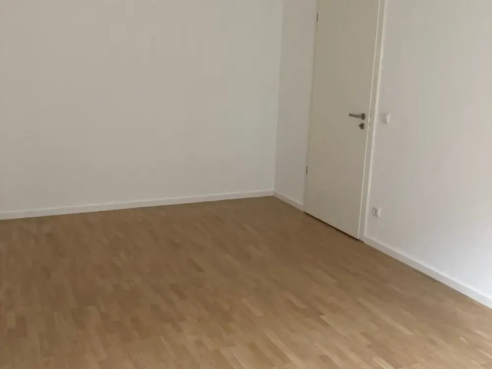 Schöne Erdgeschosswohnung mit Terrasse im Frankfurter Ostend nahe EZB