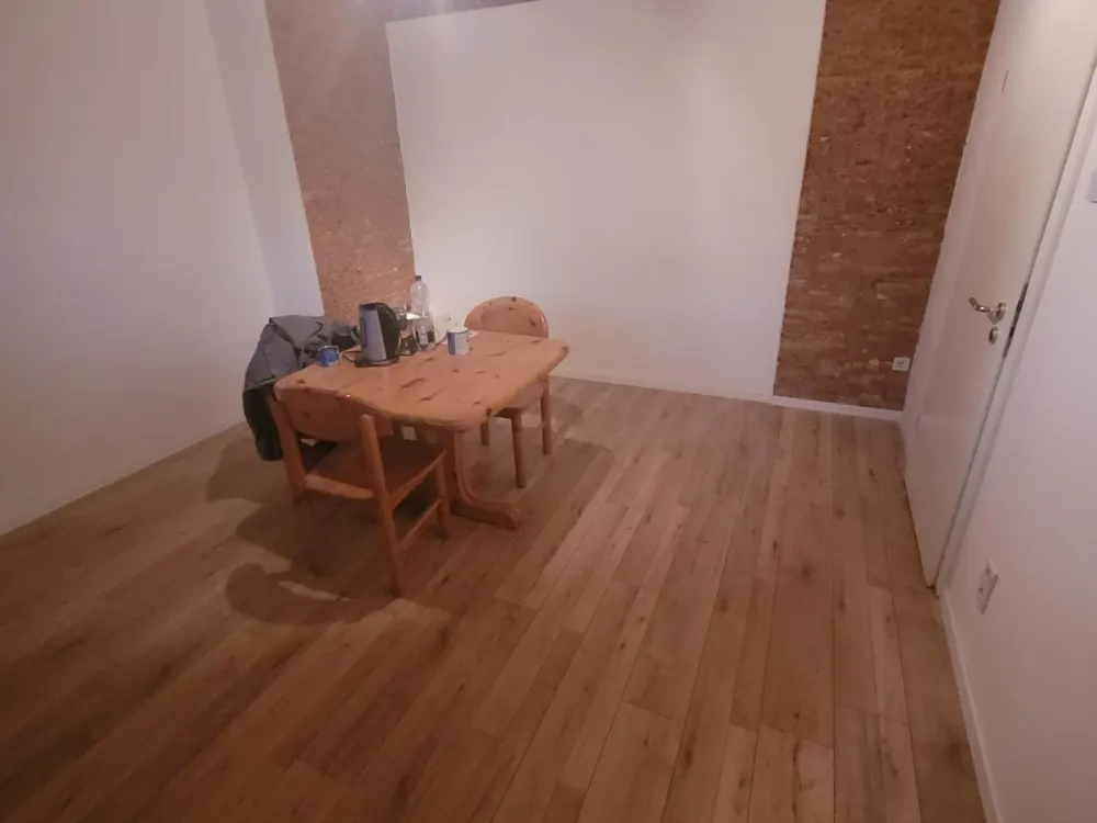 Hochwertige neu aufgebaute 5-Zimmer-Haus mit 2 Wintergärten Garte
