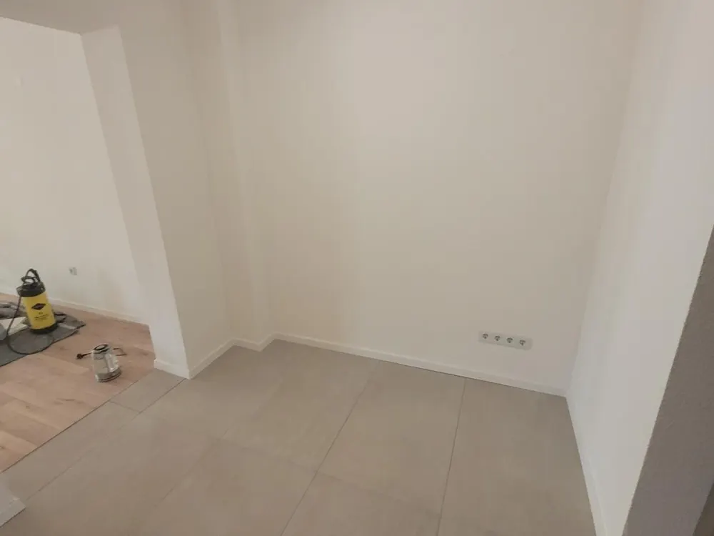Hochwertige neu aufgebaute 5-Zimmer-Haus mit 2 Wintergärten Garte