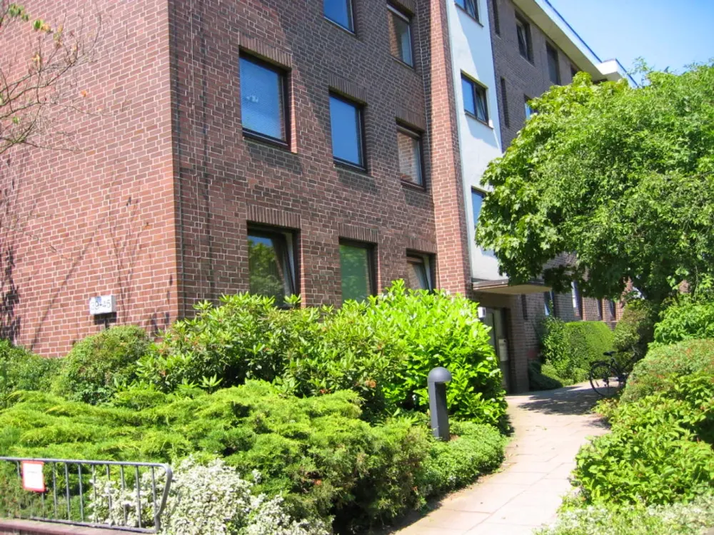 Großzügige und modernisierte 3,5-Zi.-Whg. mit Balkon und TG-Stellplatz in Marienthal