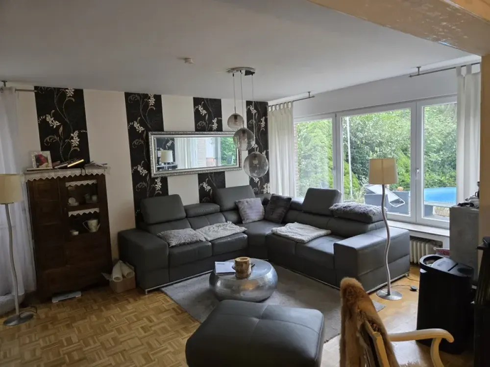 Zwei-Zimmer-Wohnung in Krefeld-Fischeln mit Kaminofen und Garten