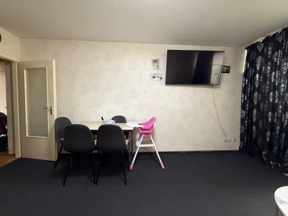 2-Zimmer-Wohnung möbliert