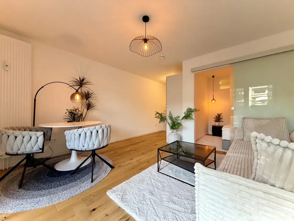 Stilvoll wohnen in Schwabing-West, Exklusive 1,5-Zimmer-Wohnung mit Sonnenterrasse