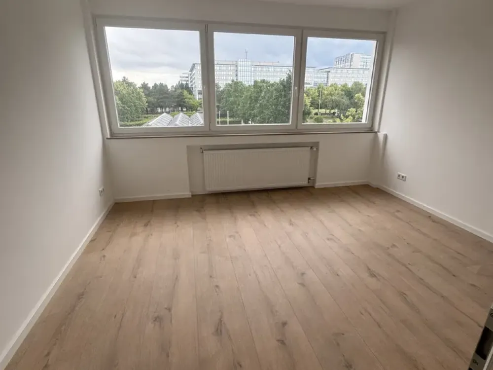 frisch sanierte 2-Zimmer Wohnung nur 750 Meter vom Hauptbahnhof