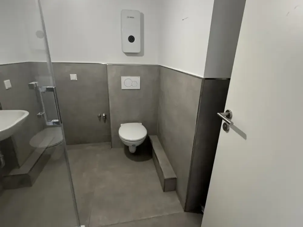 frisch sanierte 2-Zimmer Wohnung nur 750 Meter vom Hauptbahnhof