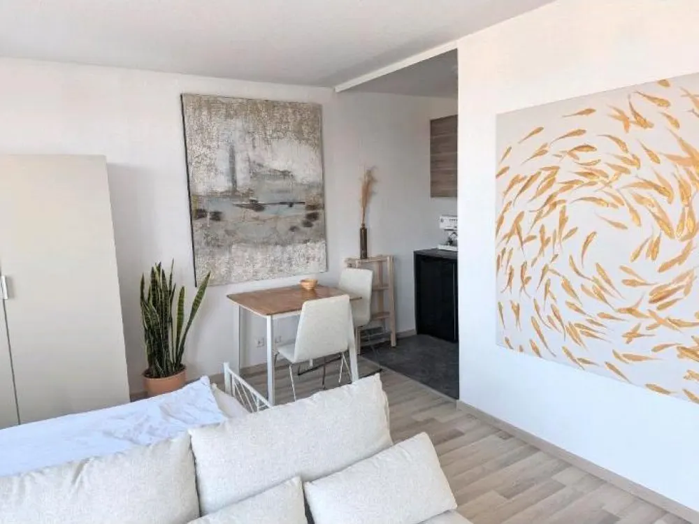 Möblierte 1-Zimmer-Wohnung auf Zeit - ab 01.11.26 - 750€ warm