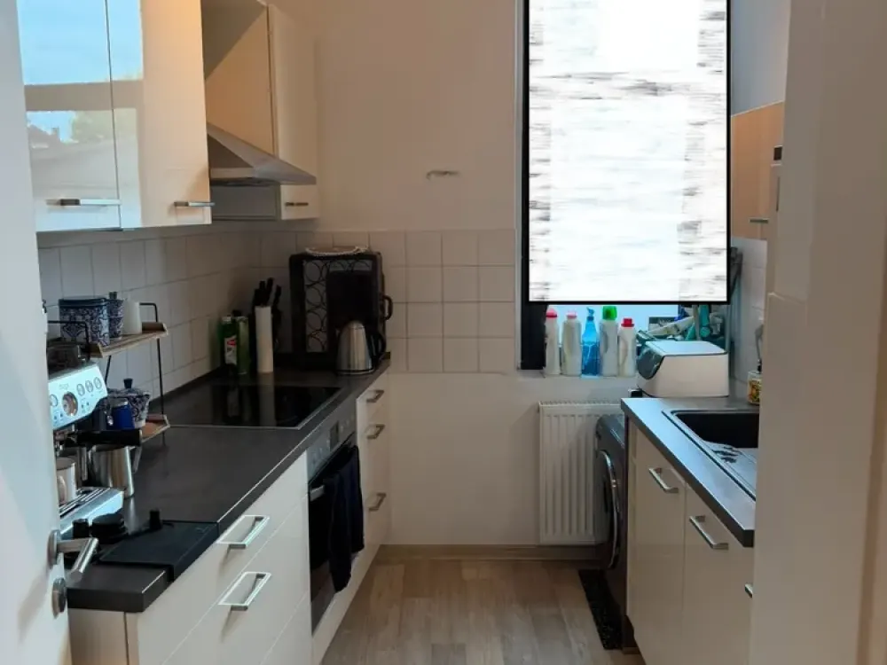 Schöne zwei Zimmer Wohnung in Düsseldorf, Benrath