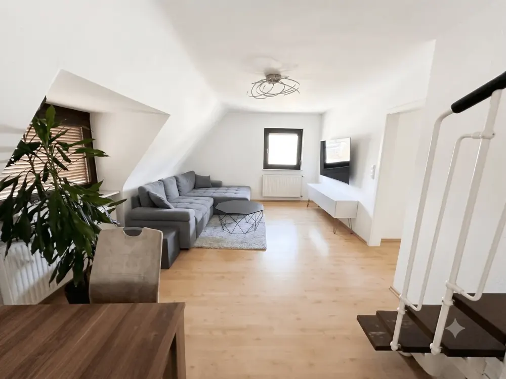 Falkenheim/Gartenstadt 3 Zimmer Wohnung mit Balkon u. Küche