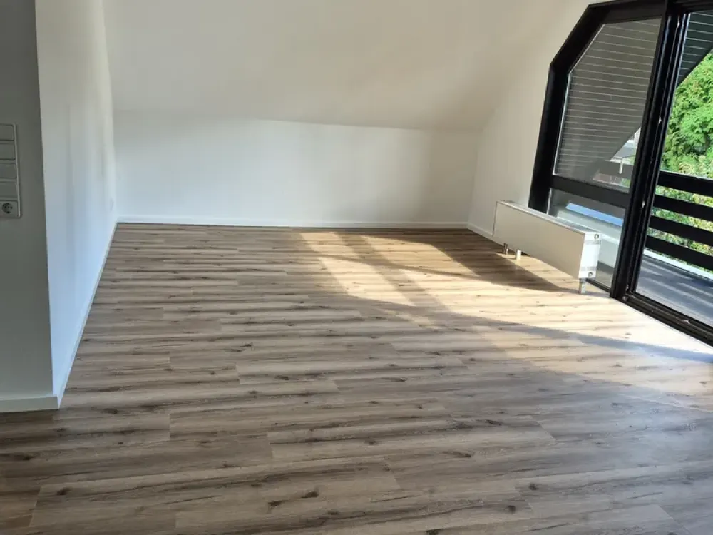 2-Zimmer Dachgeschoss-Wohnung in Pulheim-Brauweiler