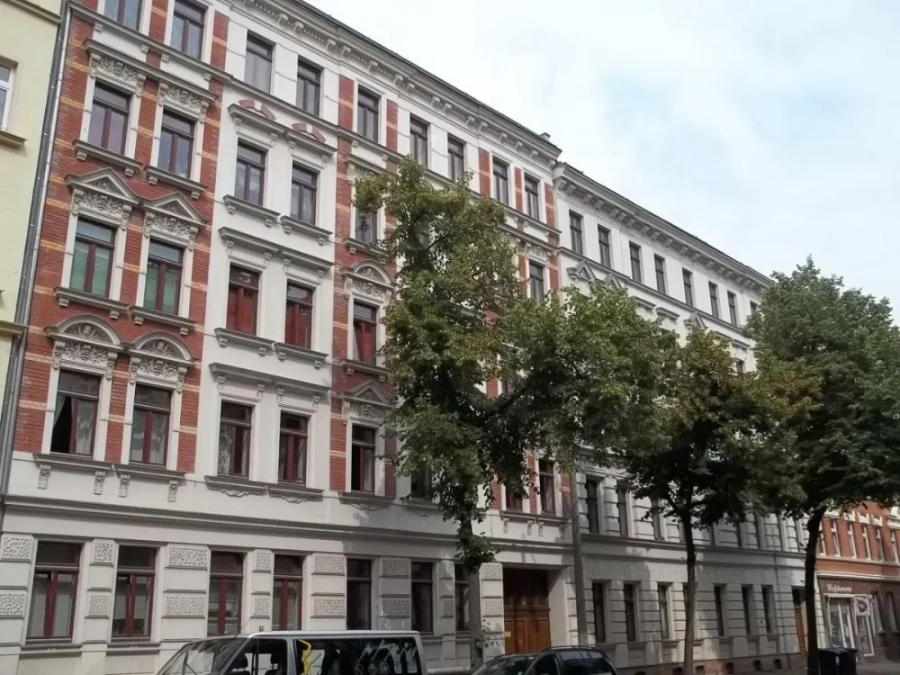 +++ Helle 3-RWG im Dachgeschoss mit Lift in ruhiger Lage von Schönefeld+++