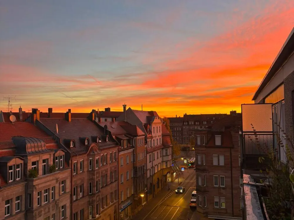 1 Room Apartment Directly at Friedrich Ebert Platz with Balcony