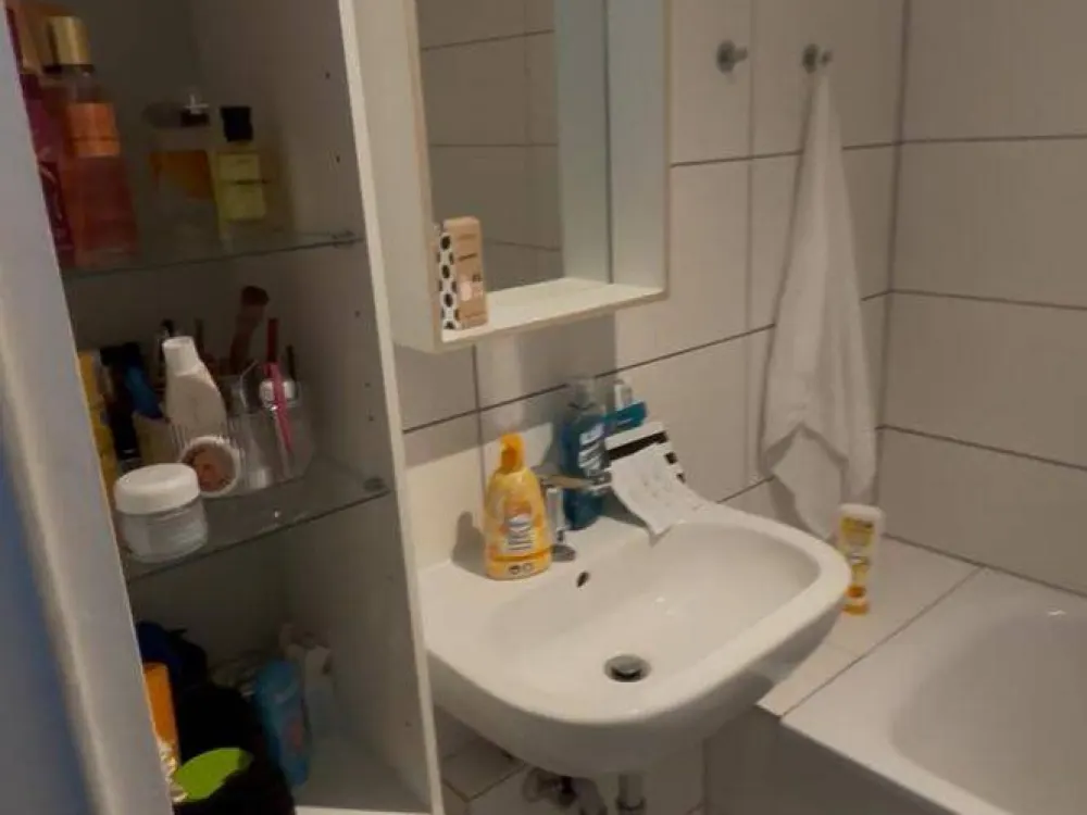 1 Room Apartment Directly at Friedrich Ebert Platz with Balcony