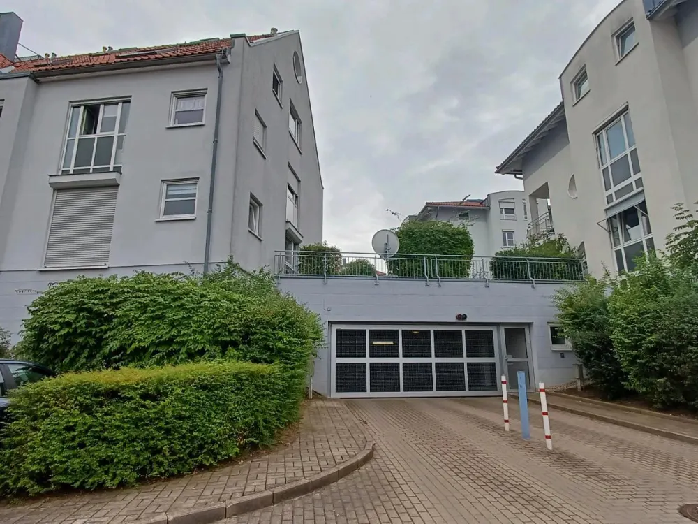 2-Zi.-Wohnung Terrasse + Garten + Küche + TG + Aufzug | Dresden