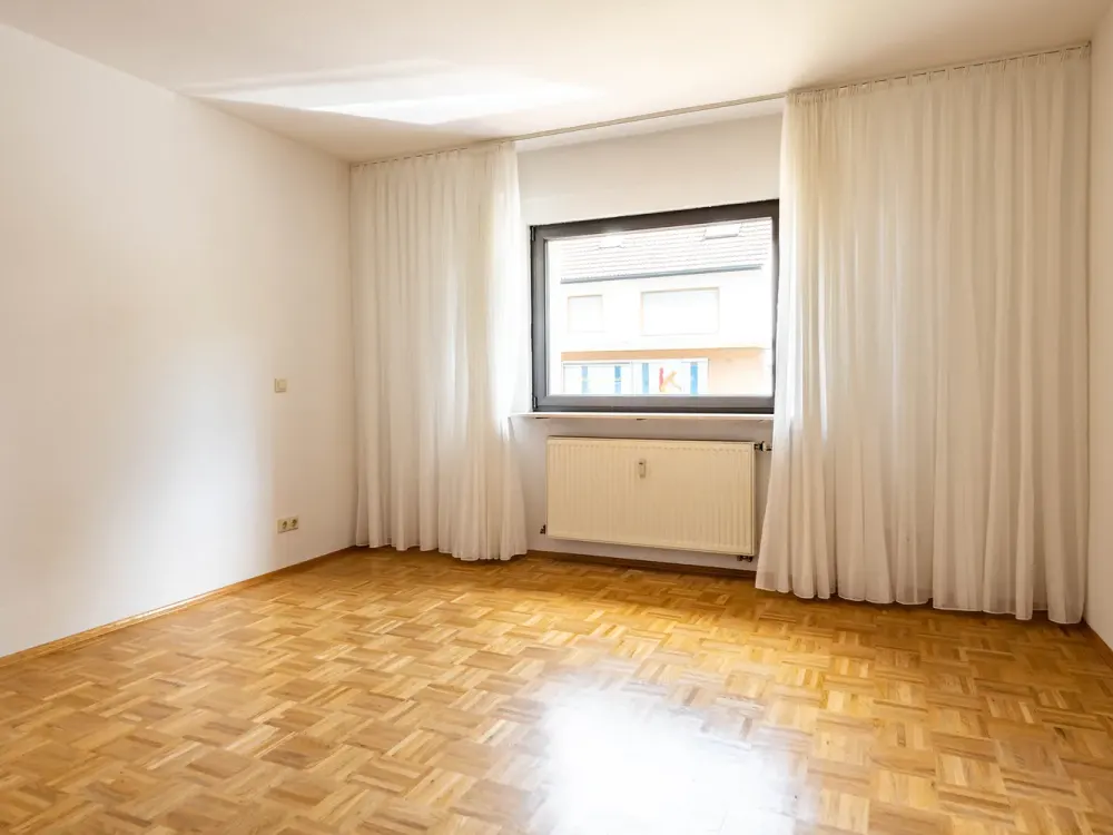 Maintal-Dörnigheim: Gemütliche 2-Zimmer-Wohnung in kleiner Wohneinheit und zentraler Lage