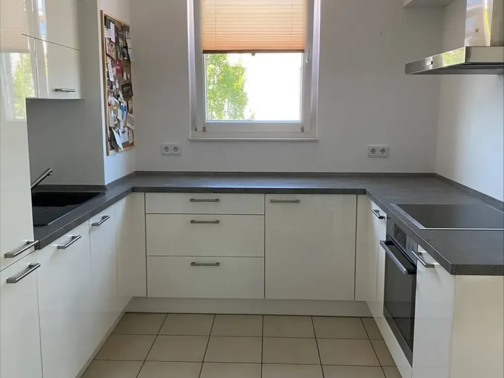 Ruhige, helle komfort 2-Zimmer-Wohung in Frankfurt Riedberg, Parkrandlage