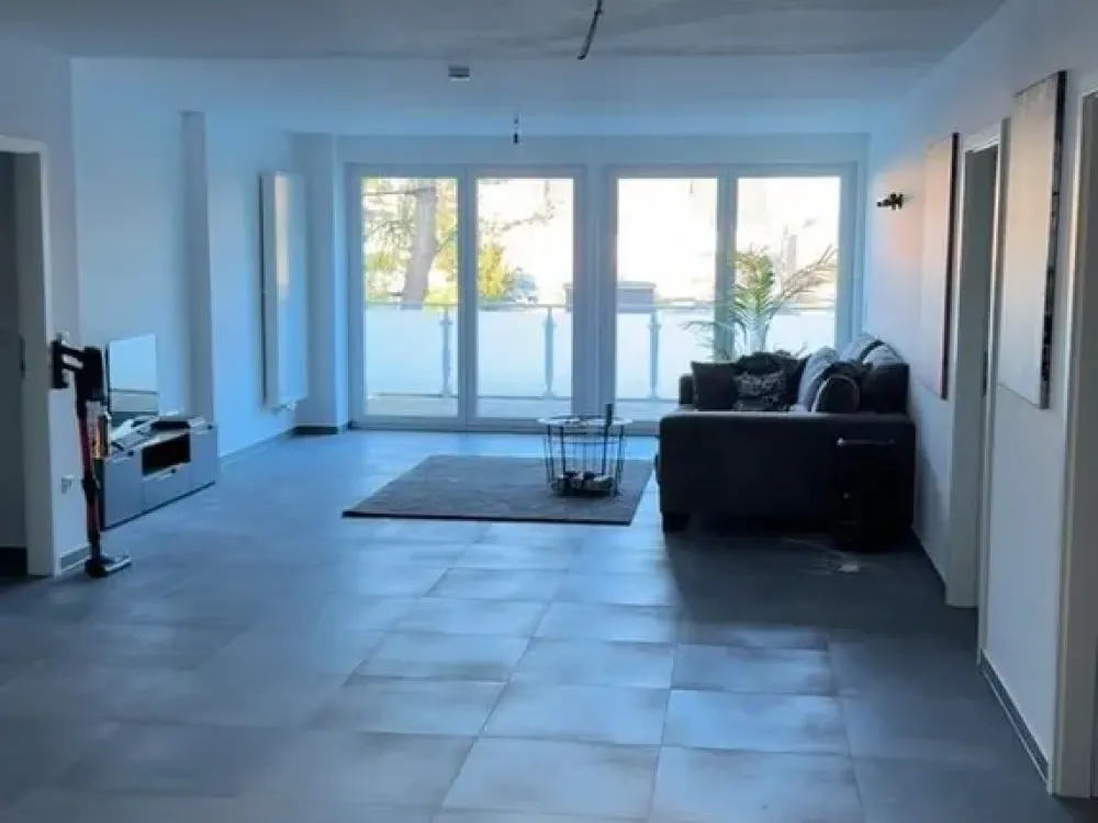 Modern 3-Room Apartment with Large Balcony in Kaarst