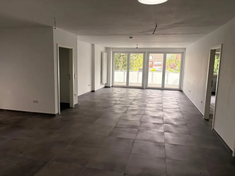 Modern 3-Room Apartment with Large Balcony in Kaarst