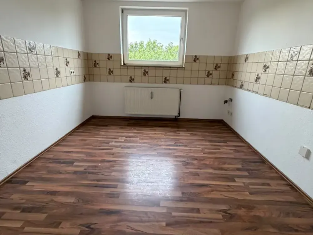 Helle 3,5 Zi. Whg. mit Dusche u. Badewanne, DG, Aufzug