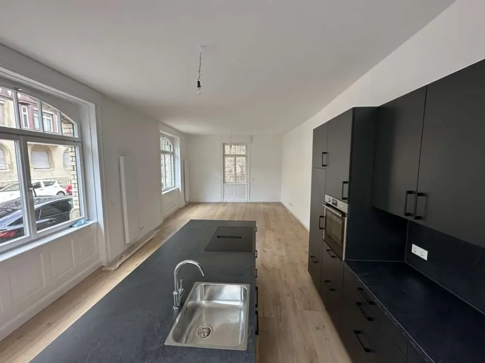 Exklusive 2-Zimmer-Erdgeschosswohnung mit hochwertiger Einbauküche in erstklassiger Wohnlage