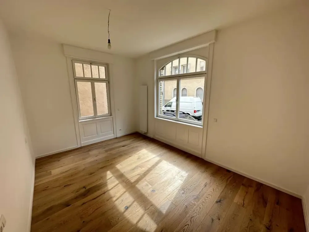 Exklusive 2-Zimmer-Erdgeschosswohnung mit hochwertiger Einbauküche in erstklassiger Wohnlage