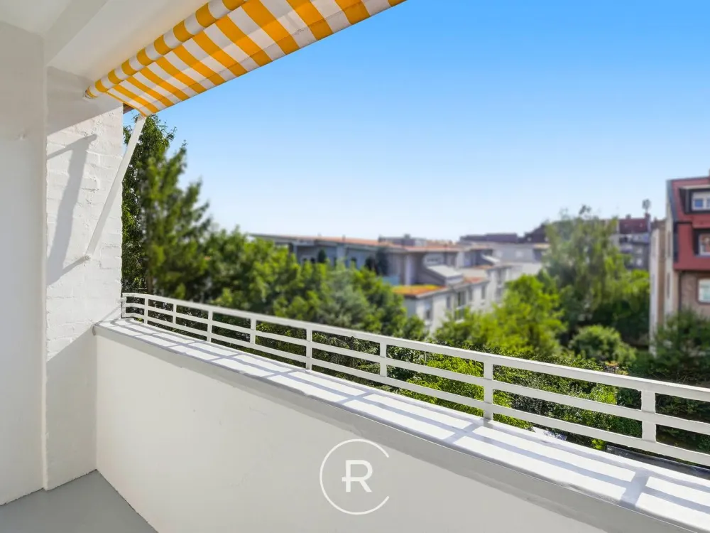 3-Zi.-Altbauwohnung, mit Loggia & Blick über die Dächer von St. Jobst