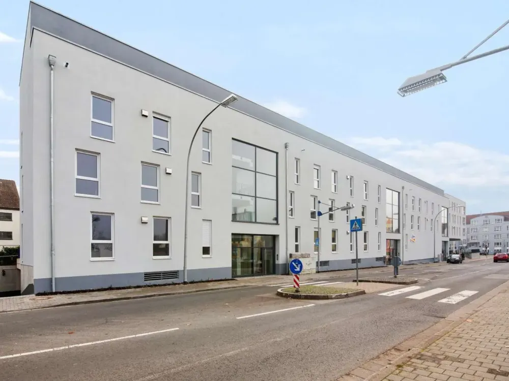 Exceptional 2-Room Apartment with High-Quality Features