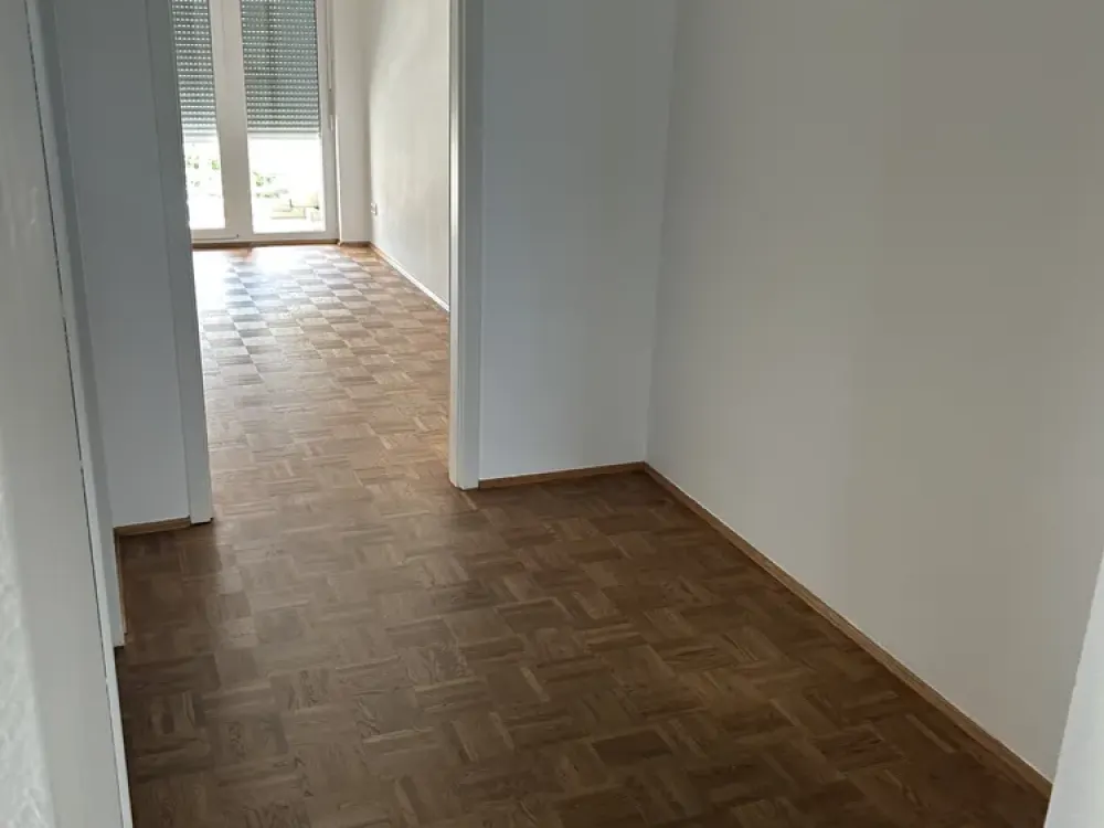 Light, Space and Comfort - 4-Room Apartment with Two Loggias at Riedberg