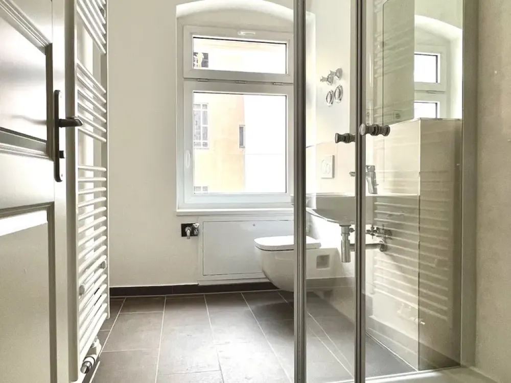 Schöne 2 Zimmer-WHG - Balkon - EBK - Szenekiez Neukölln