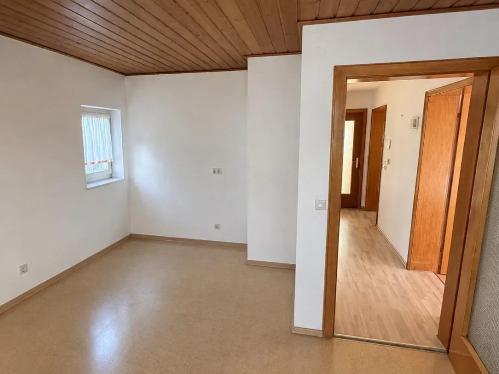 2 Zimmer Wohnung Mit Balkon Obergeschoss