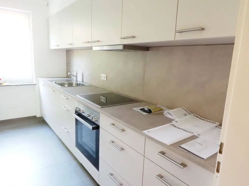 Charmante und helle 3-Zimmerwohnung mit moderner neuer Einbauküche, 2 x Balkon und Loggia in einem der schönsten Stadtteile von Nürnberg