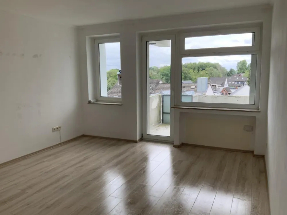 Available from October! 3-room apartment in Methler on offer, with laminate flooring