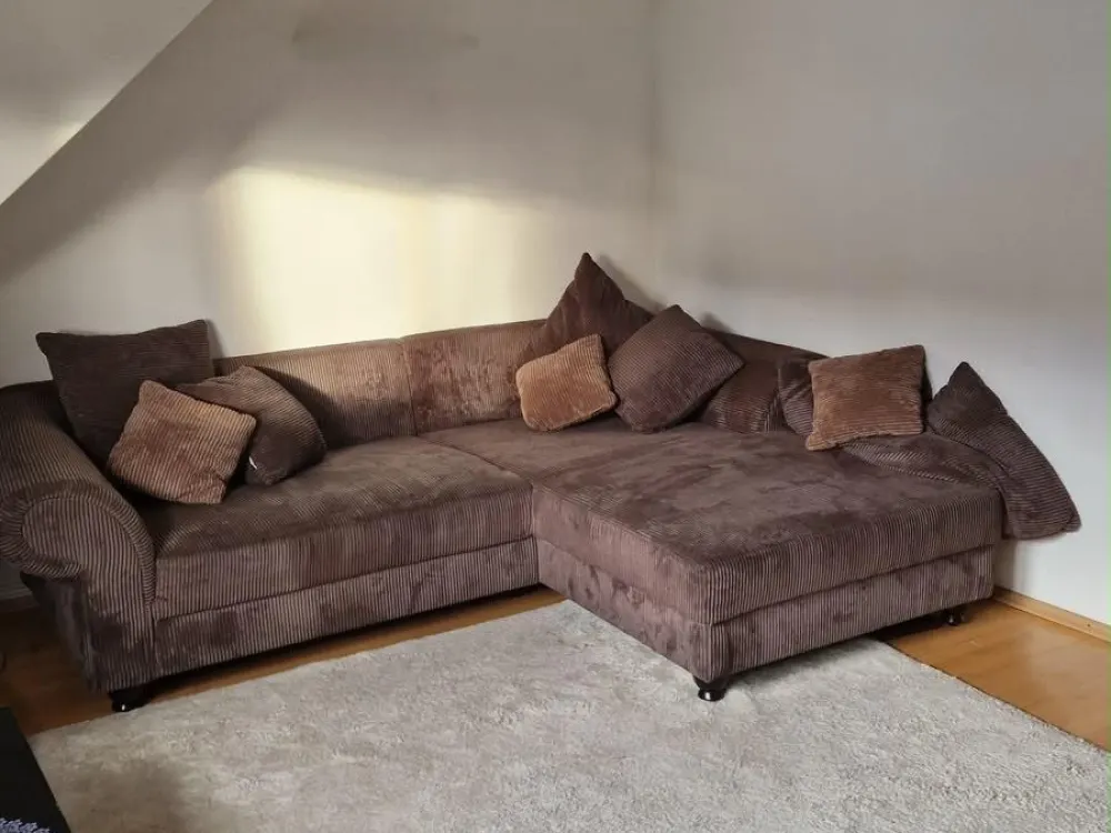 Schöne Dachgeschosswohnung in Neustadt