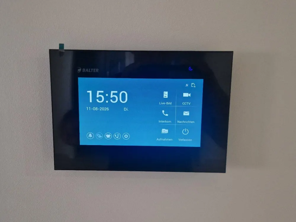 Dachgeschoss Wohnung im dreifamilien Haus
