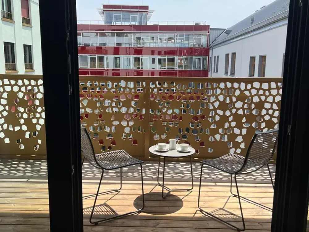 Stilvoll möbliert wohnen im Herzen Berlins, großzügige 4 Zimmer-Wohnung