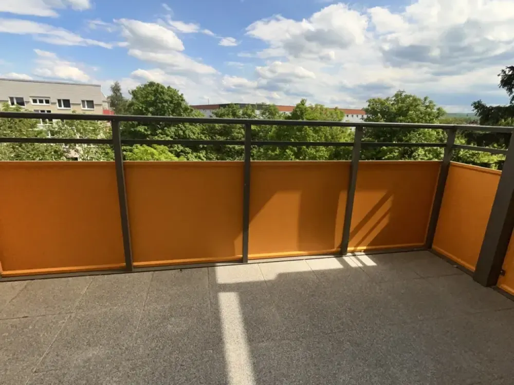 Große, helle 2-Zimmer-Wohnung mit Balkon und Wannenbad!