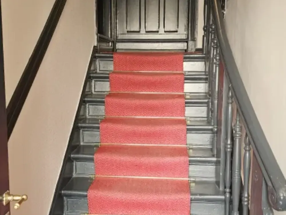 TOP SANIERTE 2-Zimmer-Komfort-Altbau-WE, Balkon, Zuzahlung für EBK, Grünlage, Gartenhaus, Aufzug