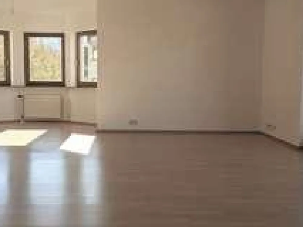 Large, comfortable 3.5-room apartment in Karlsruhe Grötzingen