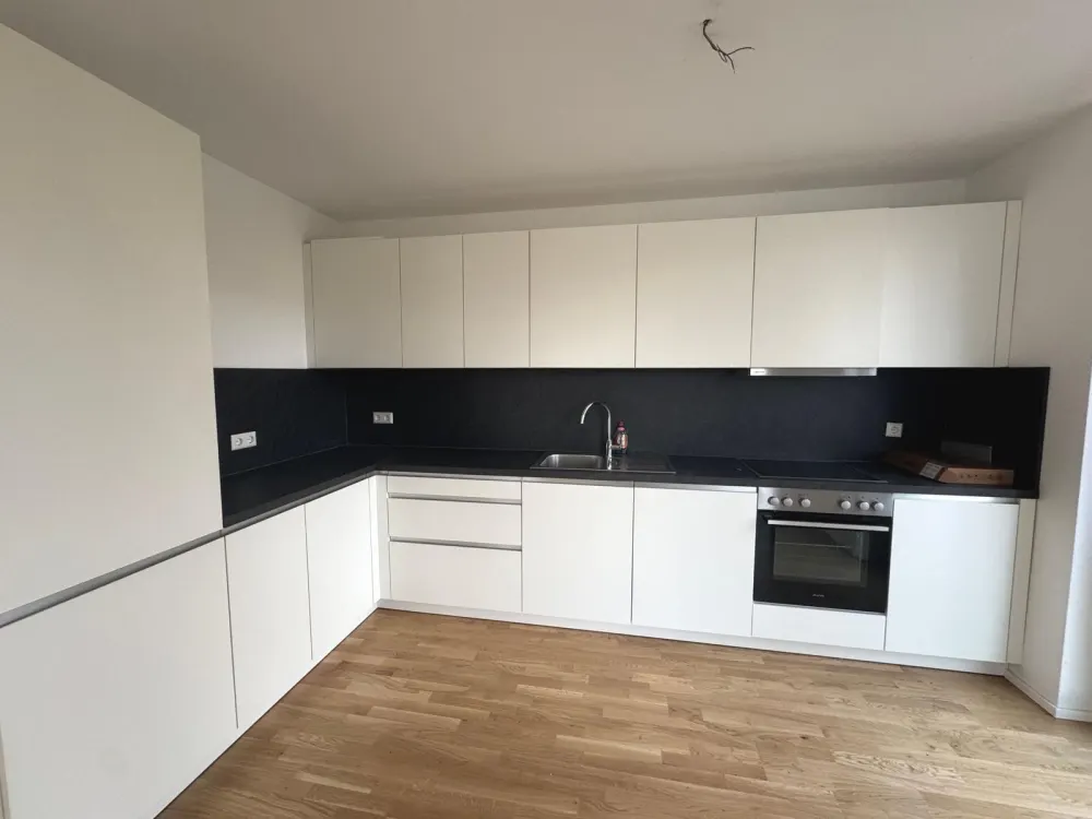 Großzügige Wohnung mit 2 Loggias am Neckar