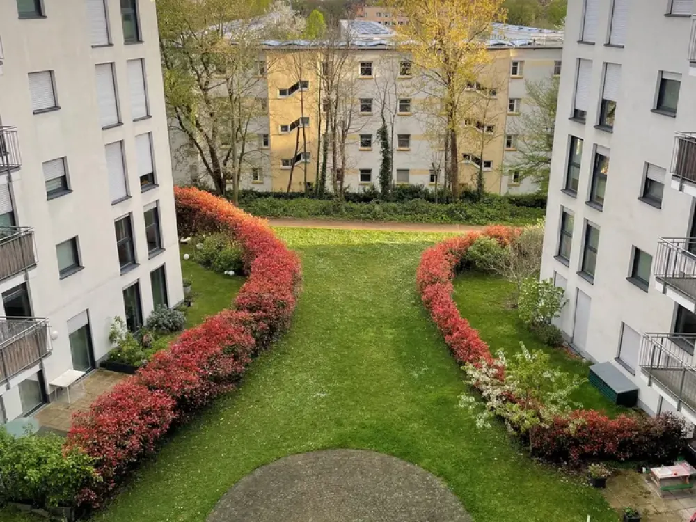 SHK Neuvorstellung !! "Stylische 2-Zimmer-NB-WHG" FFM Europaviertel. Frei ab 01.10.26 !!!
