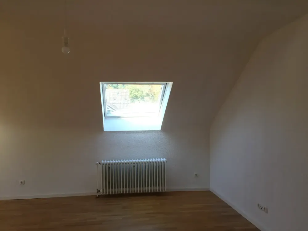 Dachgeschoßwohnung in Langen-Neurott