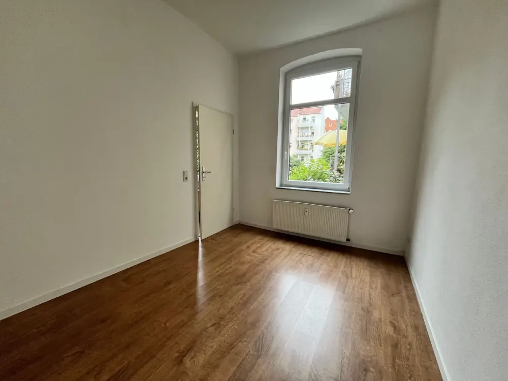 Schöne 2-Zimmer-Wohnung im 1. Obergeschoss mit Einbauküche in Hannover - Linden Süd!