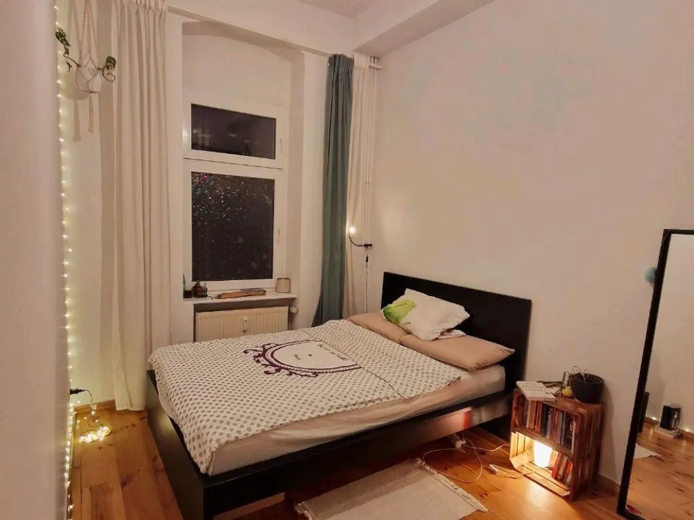 2 rooms flat in Prenzlauer Berg (15.09 - 31.10)