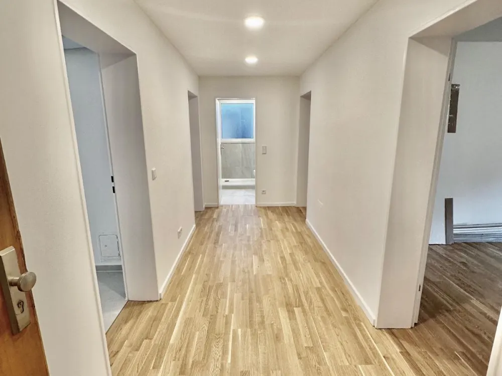 Top sanierte 3 Zimmer Souterrain Wohnung
