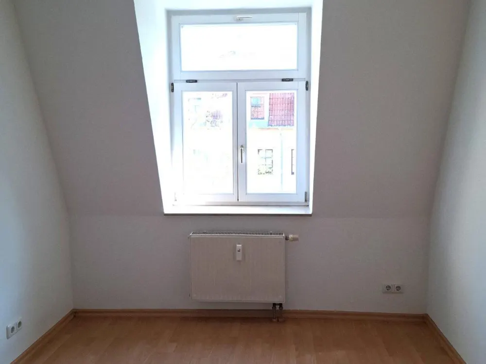 Hochwertig sanierte 2 Raum-Altbauwohnung
