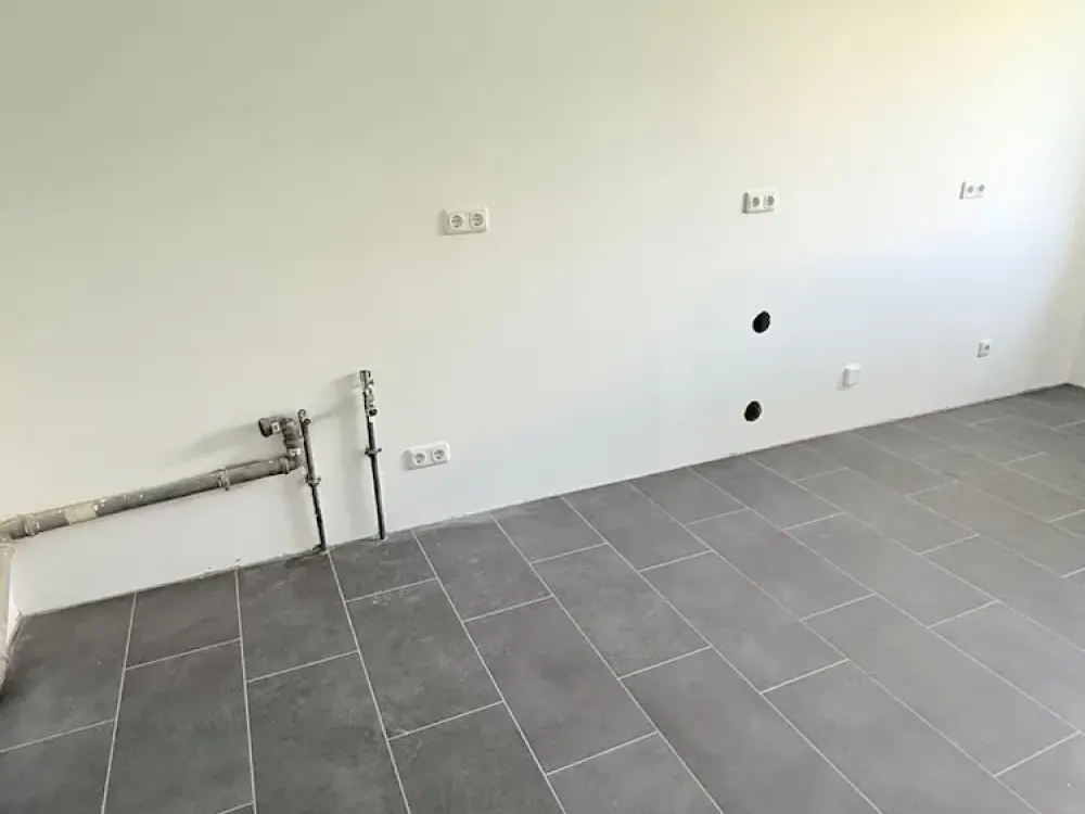 Großzügige 3-Zimmer-Wohnung mit neuer Einbauküche und Balkon