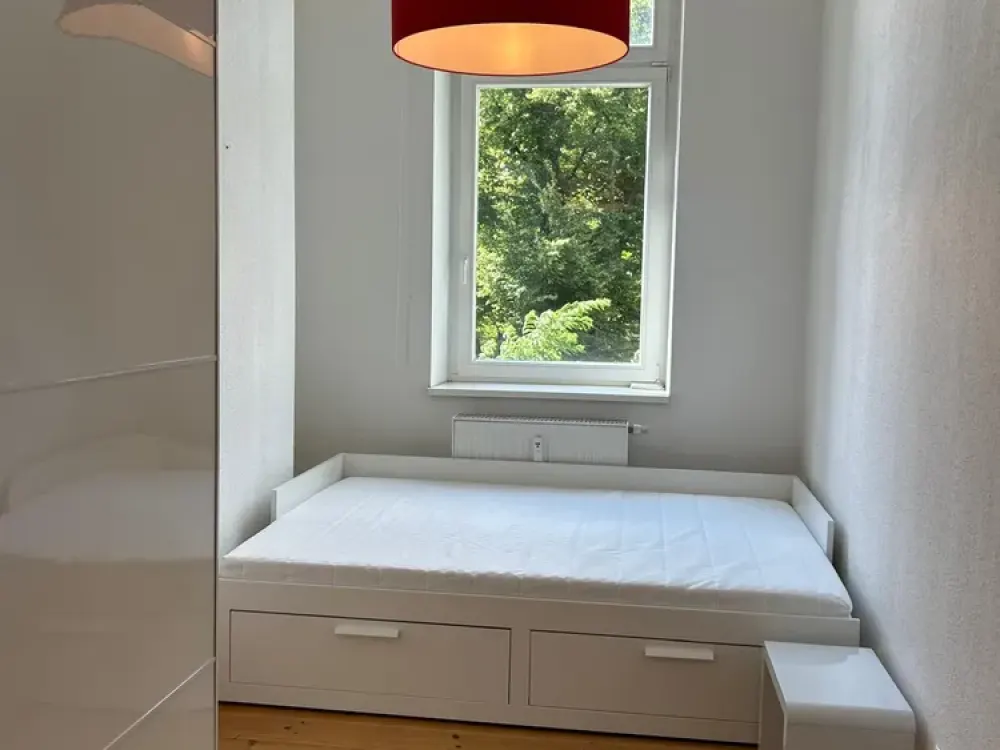 Möblierte Altbauwohnung in bester Kiezlage am Mauerpark // Furnished Apartment near Mauerpark