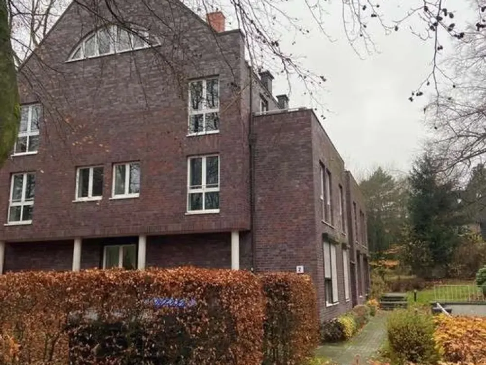 Großzügig geschnittene Wohnung im Herzen von Blankenese...