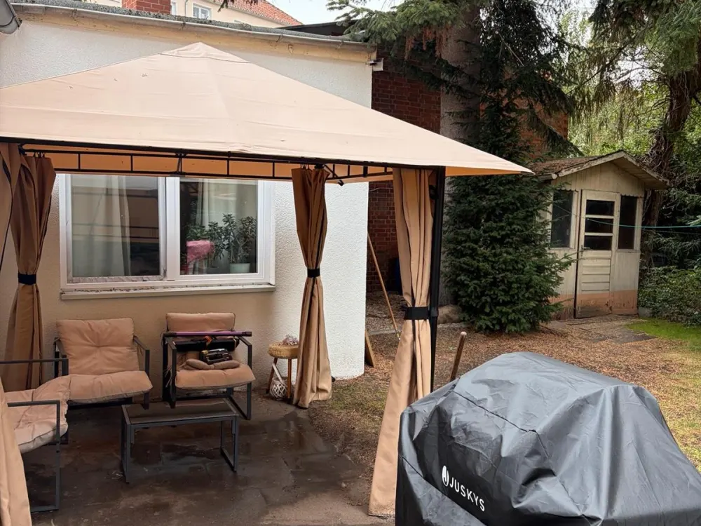 2 Zimmer Kernsaniert Sehr Zentral Bungalow mit Garten