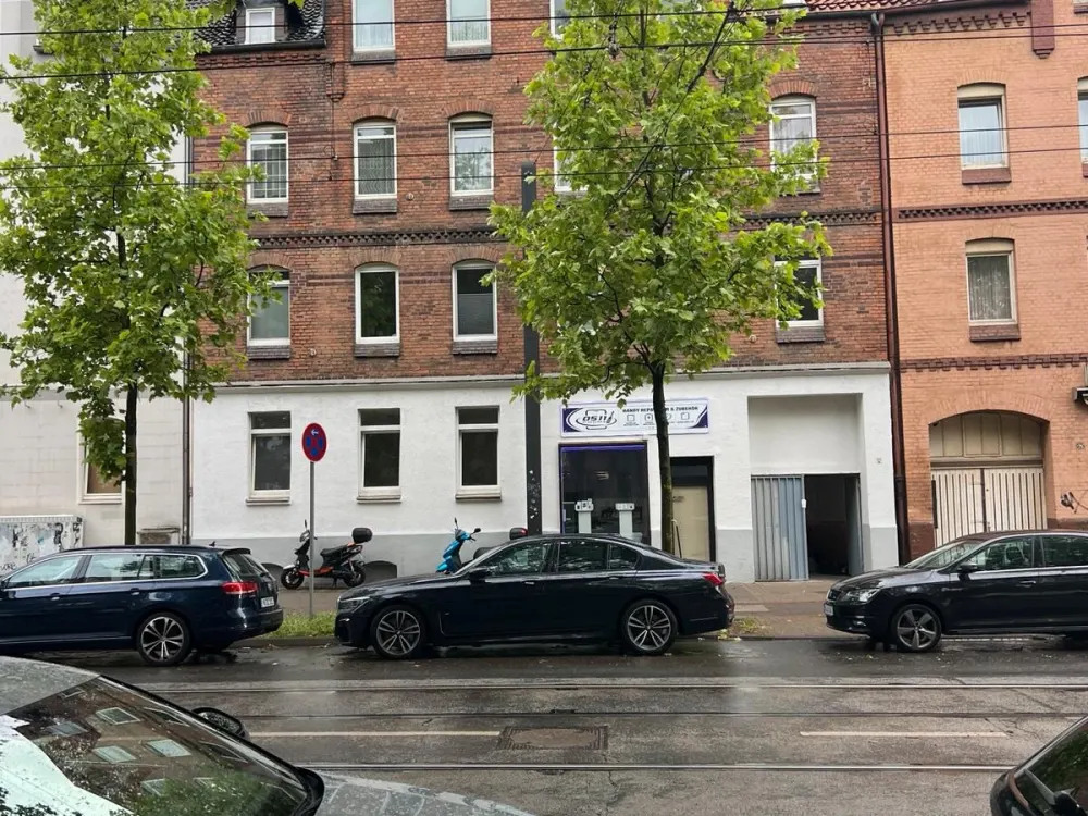 2 Zimmer Kernsaniert Sehr Zentral Bungalow mit Garten